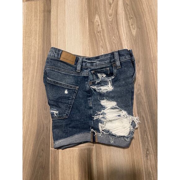 American Eagle Outfitters Distressed Mom Jean Short Size 00 - Picture 3 of 7